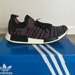 Adidas NMD R1 STLT Knitted Mens Running Shoes Sneakers Black Pink CQ2386